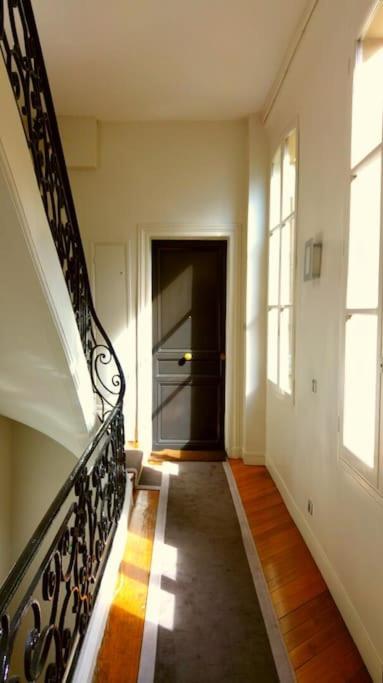 Small Luxurious Room In The Heart Of Saint Germain Paris Exterior foto