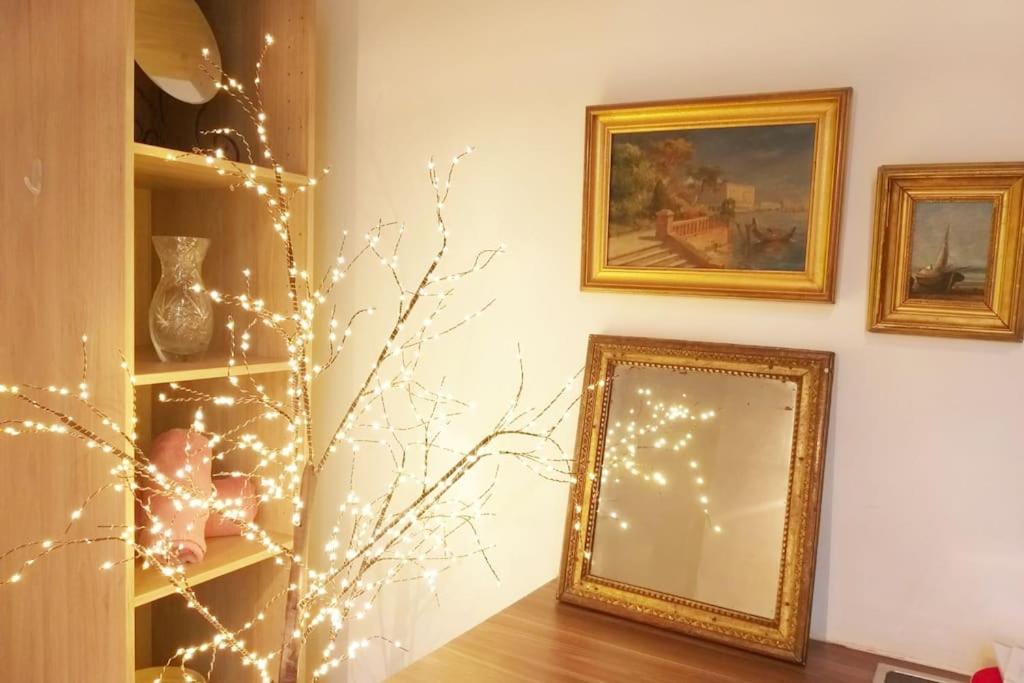 Small Luxurious Room In The Heart Of Saint Germain Paris Exterior foto